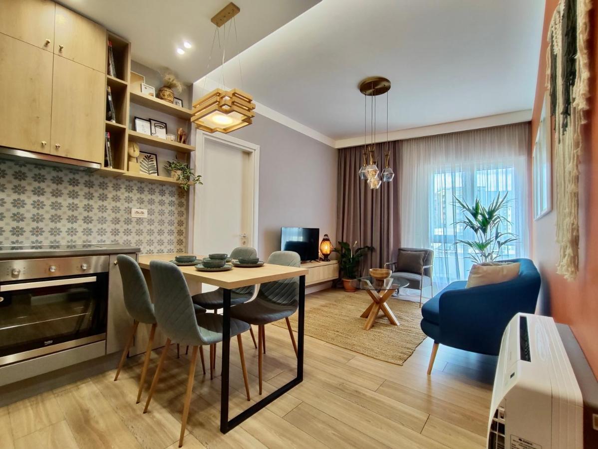 Modern Style 2Br-Apt - 10Min To Skanderbeg Square Leilighet Tiranë Eksteriør bilde